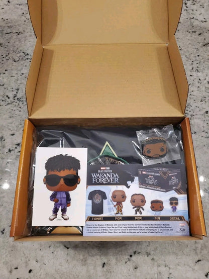 Funko Box Marvel Collector Corps - Wakanda Forever (Talla L)